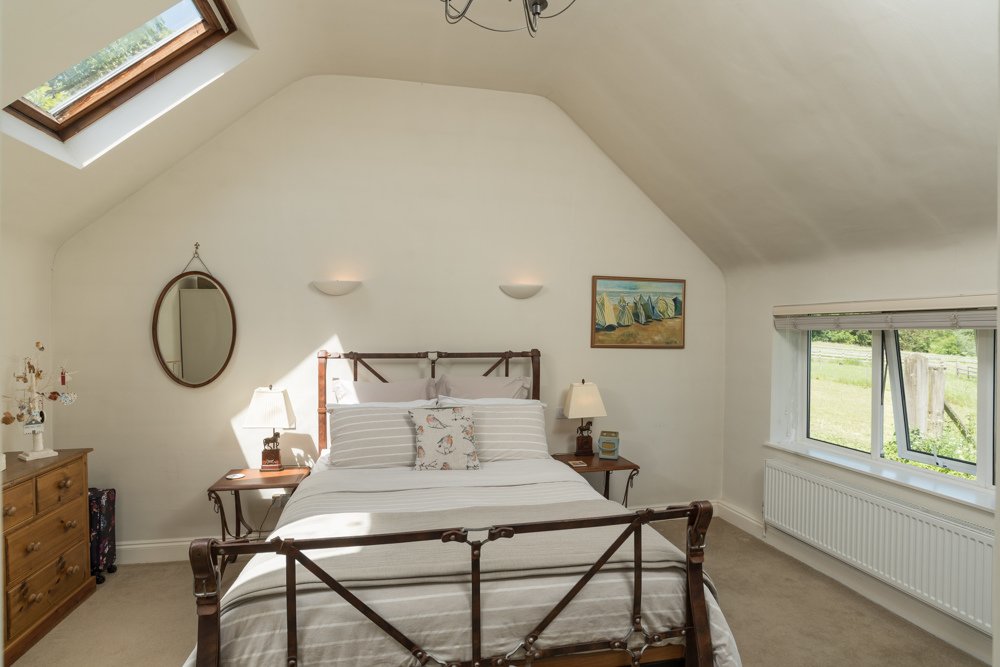 Cottage Bed 1
